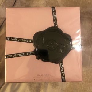 ❌❌SOLD :Viktor and Rolf flowerbomb ❌❌
